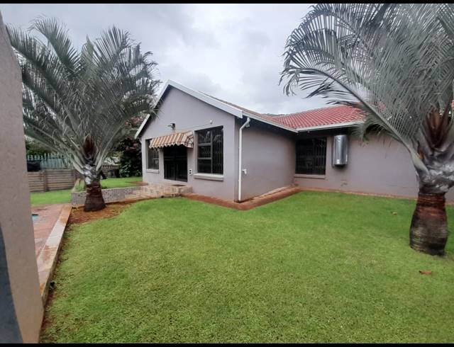 3 BEDROOM HOUSE FOR SALE IN SAFARI GARDENS
